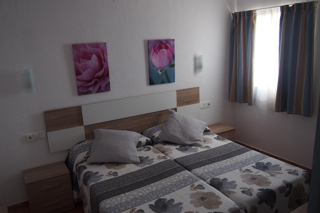 Hostal El Trovador 알테아 객실 사진