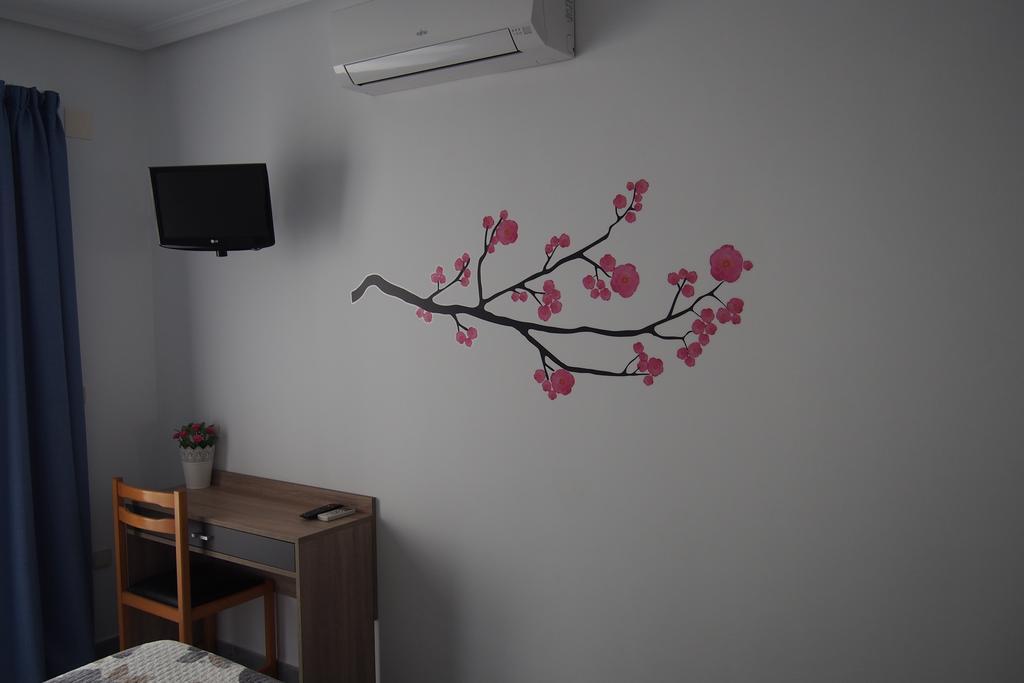 Hostal El Trovador 알테아 객실 사진