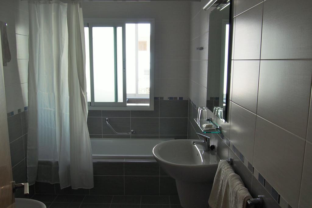 Hostal El Trovador 알테아 외부 사진